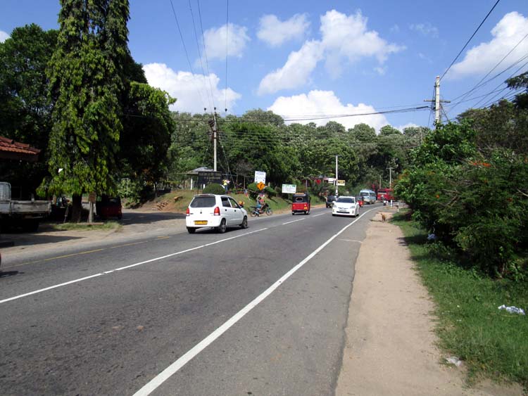 මහනුවර කුණ්ඩසාලේ ප්‍රදේශයේ වාහන ධාවනය අද සීමා කෙරේ.